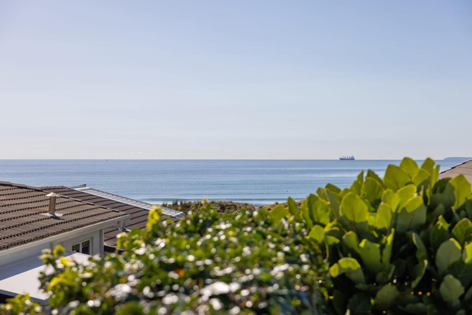 Seaside Beach Retreat - Outdoor Living Villa Маунт Маунгануи Екстериор снимка